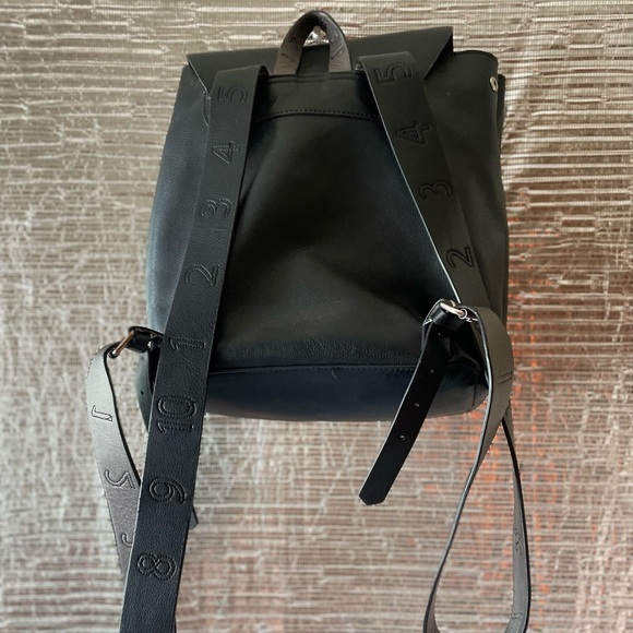 Zara vegan leather backpack - Picture 7 of 7